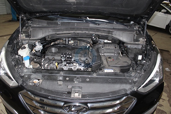 Hyundai Santa fe 2012 года 175.4 л.с. 2359