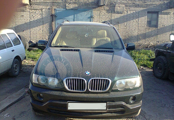 BMW X5 2000 года 285.5 л.с. 4398