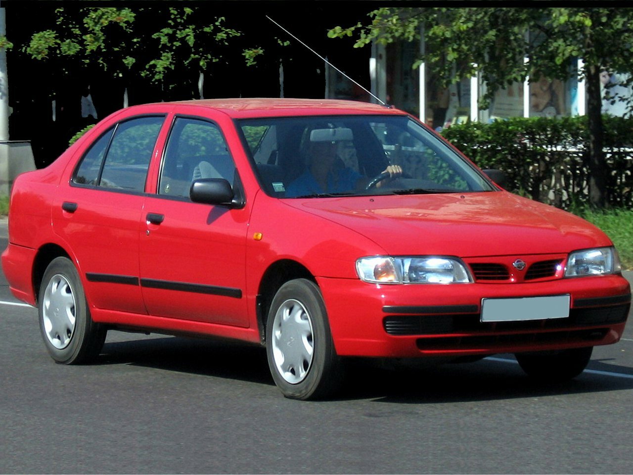 Nissan Almera