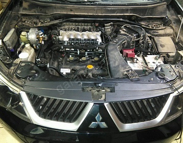 Mitsubishi Outlander 3.0 фото 1