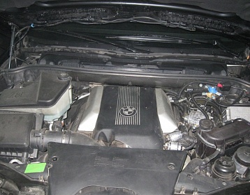 BMW X5 4.4L фото 5