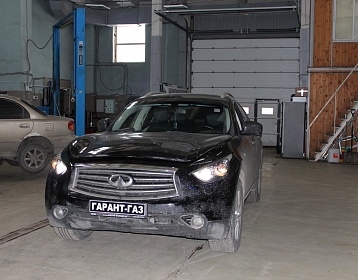 Infiniti Fx37 2013 года 331.7 л.с. 3696