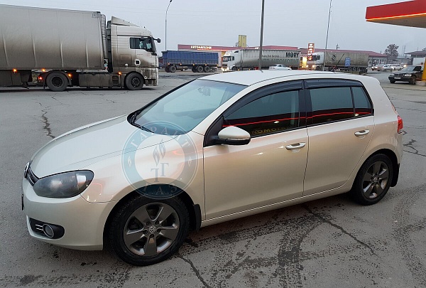 Volkswagen Golf 2012 года 102 л.с. 1595