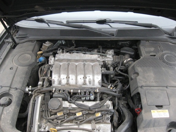 Kia Opirus