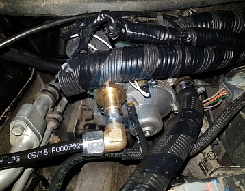 Nissan Terrano 2014 года 134.6 л.с. 1998 фото 4