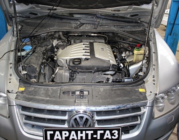 Volkswagen Touareg 2005 года 240.7 л.с. 3189 фото 1