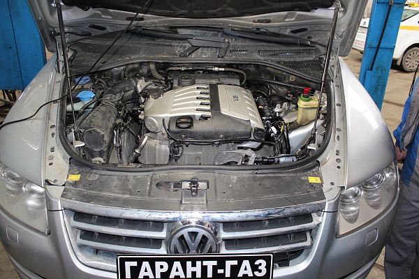 Volkswagen Touareg 2005 года 240.7 л.с. 3189