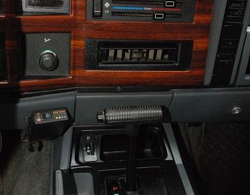 Jeep Cherokee 1987 года 126.4 л.с. 4000