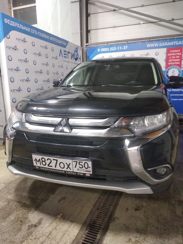 Mitsubishi Outlander 2015 года 145.5 л.с. 1998