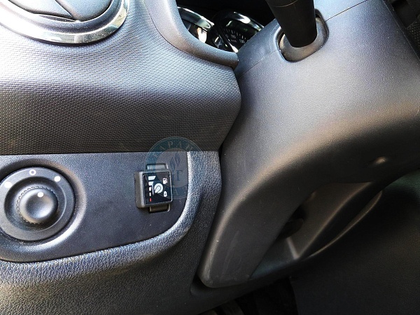 Кнопка ГБО на Renault Logan 2017 года 102 л.с. 1598