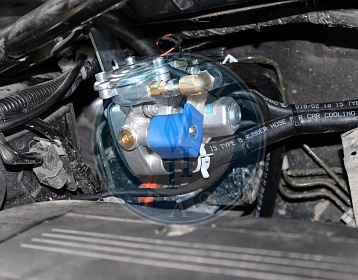 Citroen C-Crosser 2012 года 146.8 л.с. 1998 фото 3