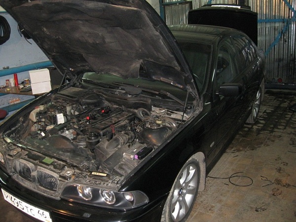 BMW 528
