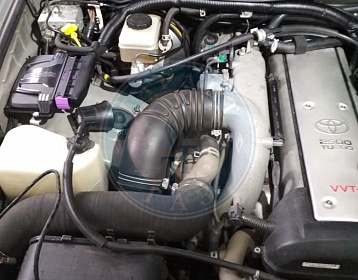 Toyota Mark 2 Blit фото 4