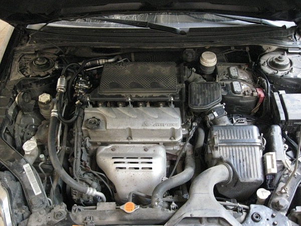 Mitsubishi Galant 1