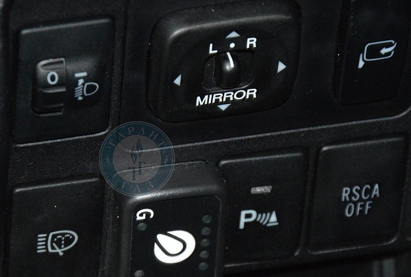Кнопка ГБО на Toyota Land cruiser 200 2011 года 288.2 л.с. 4664