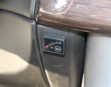 Jaguar XF фото 3