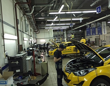 Hyundai Elantra фото 4