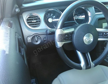 Ford Mustang фото 2