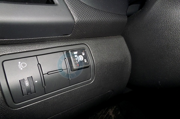 Кнопка ГБО на Hyundai Solaris 2014 года 123 л.с. 1591