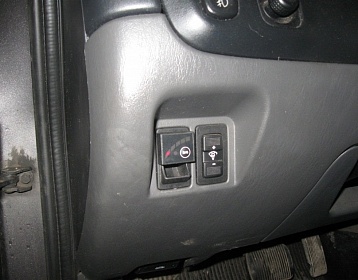 Mazda Tribute фото 8