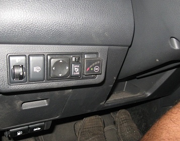 Nissan Tiida 2 фото 7