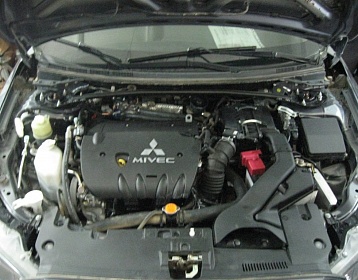 Mitsubishi Lancer фото 1