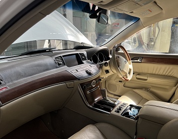 Nissan Fuga 3.5 350XV FOUR 4WD фото 5