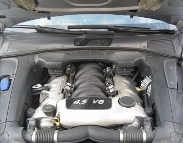 Porsche Cayenne Magnum фото 2