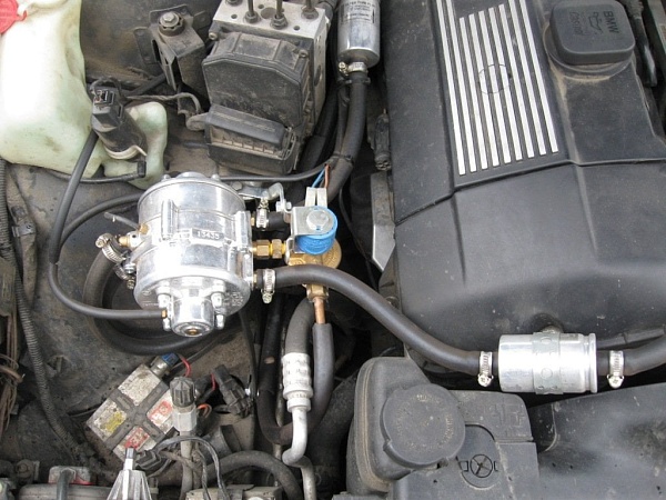 BMW 525