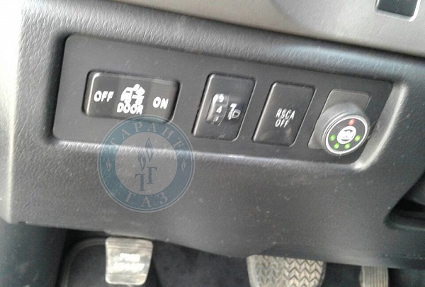 Кнопка ГБО на Toyota Tundra 2007 года 380.7 л.с. 5663