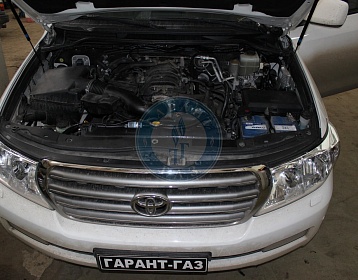 Toyota Land cruiser 200 2010 года 288 л.с. 4664 фото 1