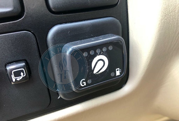 Кнопка ГБО на Lexus Lx470 2003 года 233.9 л.с. 4664