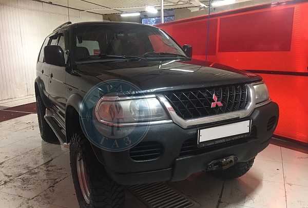 Mitsubishi Montero sport 2001 года 194.4 л.с. 3497