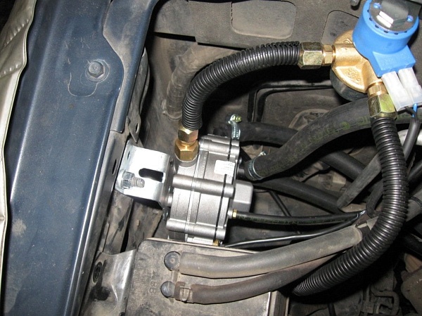 Mitsubishi Pajero 3.8