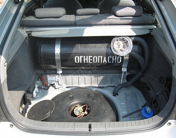 Toyota Prius фото 3