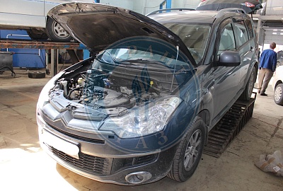 Citroen C-Crosser 2012 года 146.8 л.с. 1998