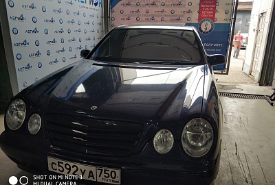 Mercedes E320 1999 года 224.3 л.с. 3199