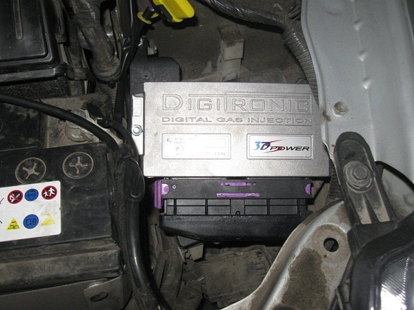 Nissan Tiida 2