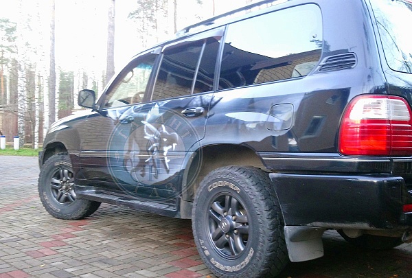 Lexus Lx470 2000 года 233.9 л.с. 4664