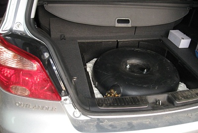 Mitsubishi Outlander 2