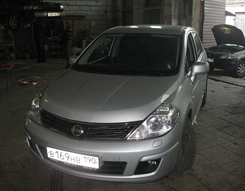 Nissan Tiida 2