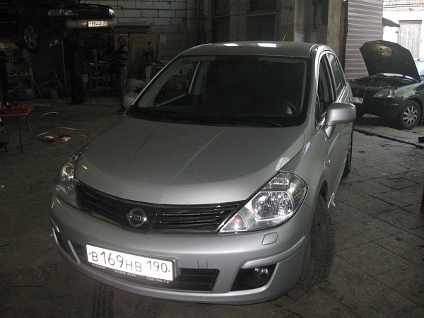 Nissan Tiida 2