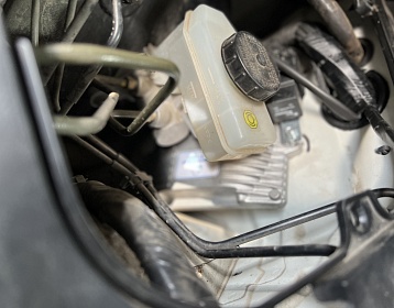 Nissan Fuga 3.5 350XV FOUR 4WD фото 3