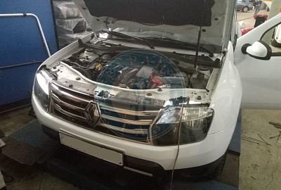 Renault Duster 2015 года 142.8 л.с. 1998