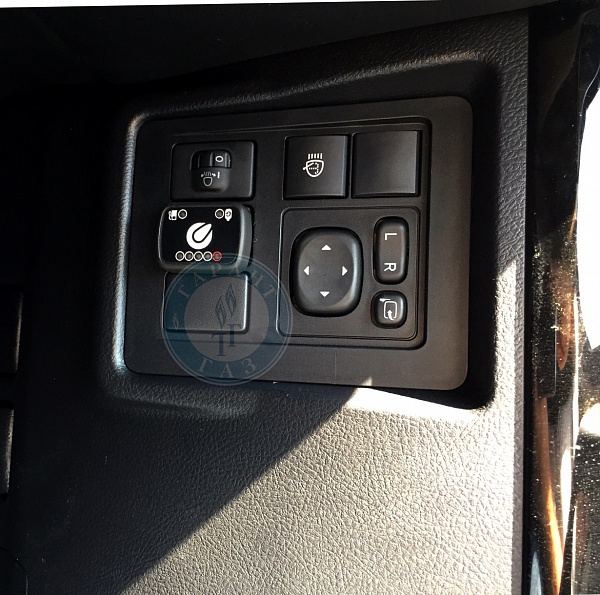 Кнопка ГБО на Toyota Land cruiser prado 2014 года 163.2 л.с. 2694