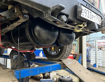 Toyota Tundra 5.7 фото 5