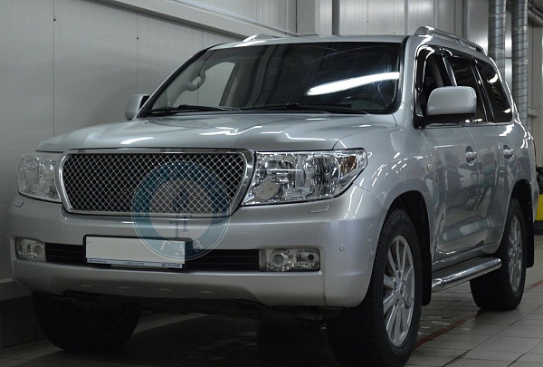 Toyota Land cruiser 200 2011 года 288.2 л.с. 4664