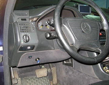 Mercedes W210 фото 2