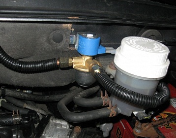 Mitsubishi Endeavor фото 4