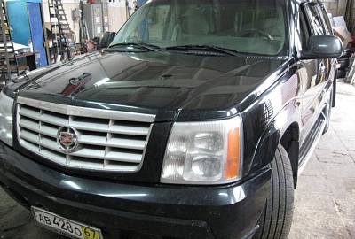 Cadillac Escalade 3